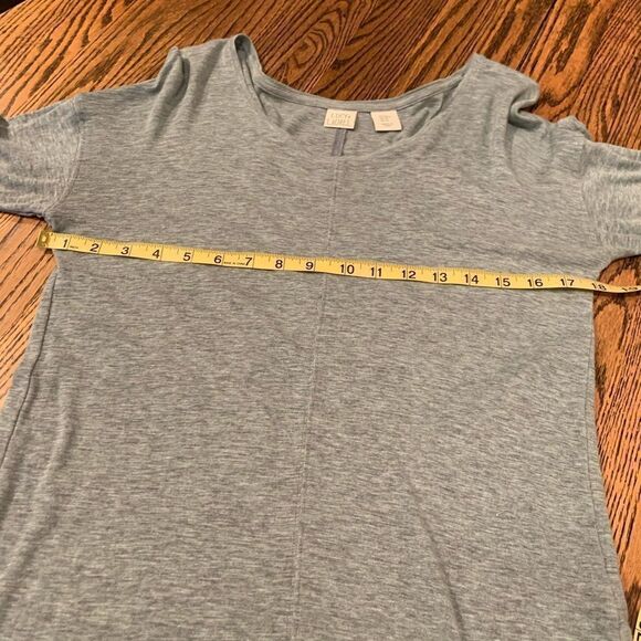 LUCY & LAUREL Sage Green Top size M - Picture 11 of 14